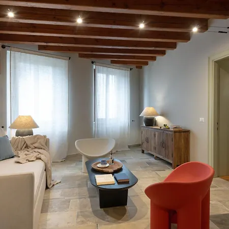 דירה Cosy Renovated Flat In The Center פאדנג'ה סול גארדה